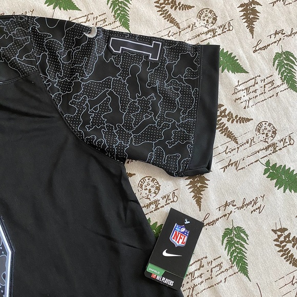 NFL Josh Allen #17 Buffalo Bills Black Reflective Jersey - Picture 5 of 7